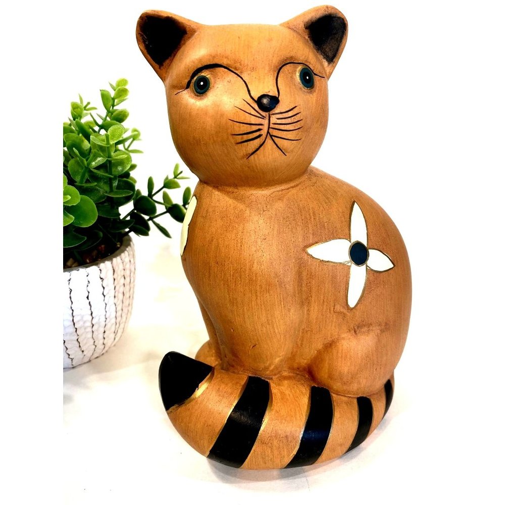 Pottery Greened-Eye Cat Statue/Hand Painted/Hand Crafted Mexico/Vintage